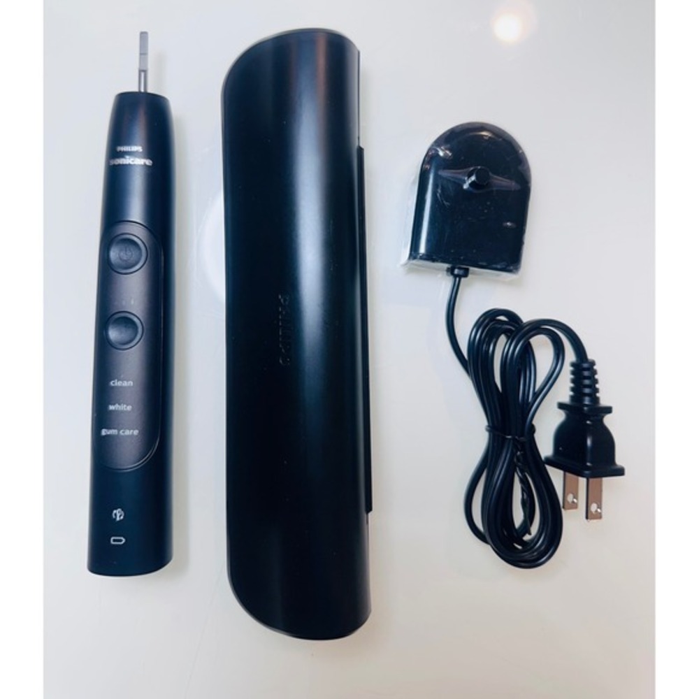 Philips Sonicare ExpertClean 7300 HX751K Electric Toothbrush Black Handle Case